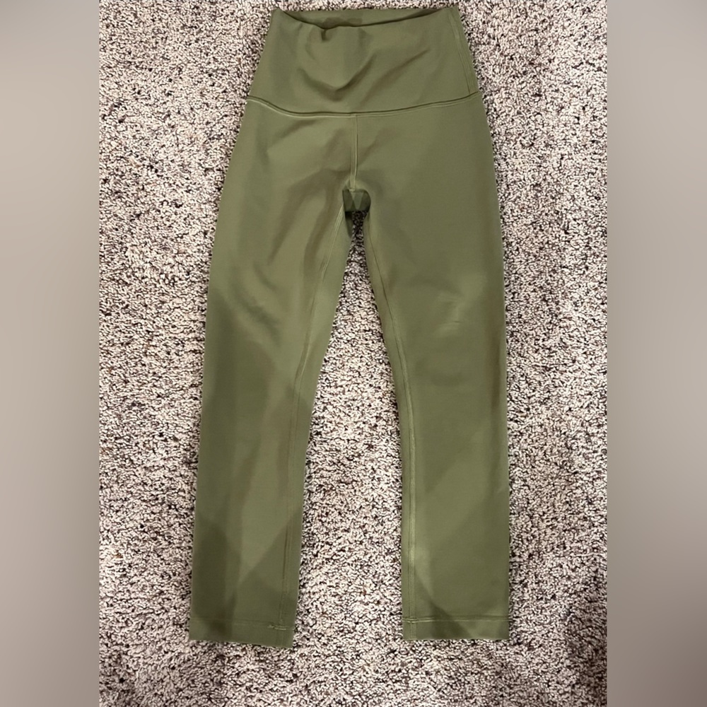 Lululemon - Picture 6 of 7
